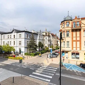 https://victus-apartamenty-apartament-alexander.sopothotels.com